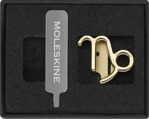 Шильд-символ Moleskine Zodiac металл золотистый коробка с европод. Козерог