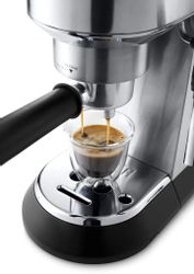 Кофеварка DeLonghi EC685.M, серебристый /черный