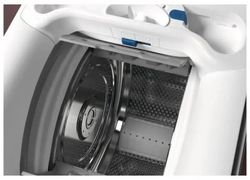 Стиральная машина Electrolux EW6TN3262, 6кг, с паром, с английской панелью управления