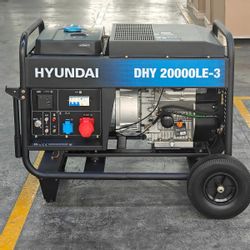 Изображение товара Дизельный генератор Hyundai DHY 20000LE-3 15 кВт с электропуском и колесами