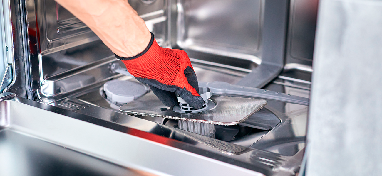 Посудомоечная машина не сливает воду: как это исправить