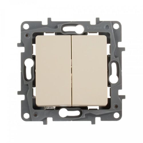 Выключатель Legrand Etika 2-клавишный, установка скрытая, IP20, слоновая кость [672302]
