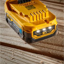 Батарея аккумуляторная DeWALT DCBP034E2-XJ, 18В, 1.7Ач, Li-Ion