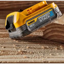 Батарея аккумуляторная DeWALT DCBP034-XJ, 18В, 1.7Ач, Li-Ion