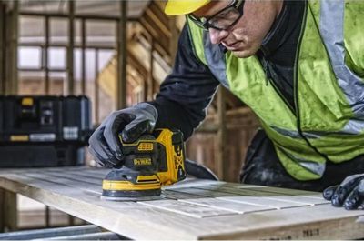 DeWALT DCW210NT XJ 2017024