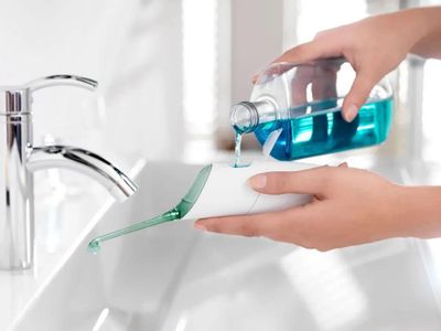 Ирригатор Philips Sonicare AirFloss HX8211/02 цвет:белый и зеленый