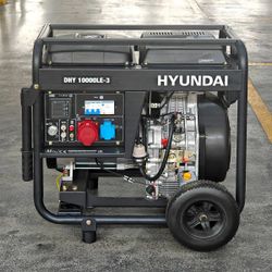 Изображение товара Дизельный генератор Hyundai DHY 10000LE-3, 380 В, 8.5кВт, на колёсах Изображение товара Дизельный генератор Hyundai DHY 10000LE-3, 380 В, 8.5кВт, на колёсах