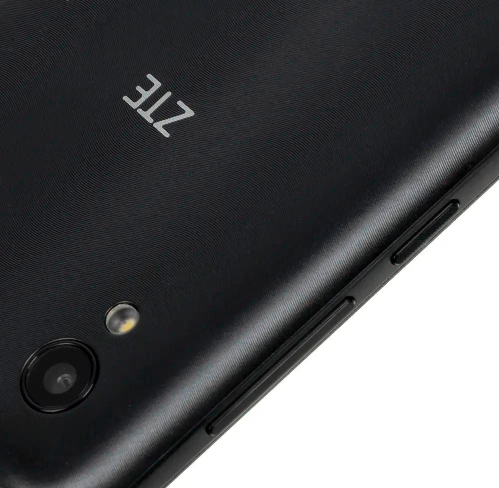 Смартфон ZTE Blade L8 32Gb, черный – купить в Ситилинк | 1193983