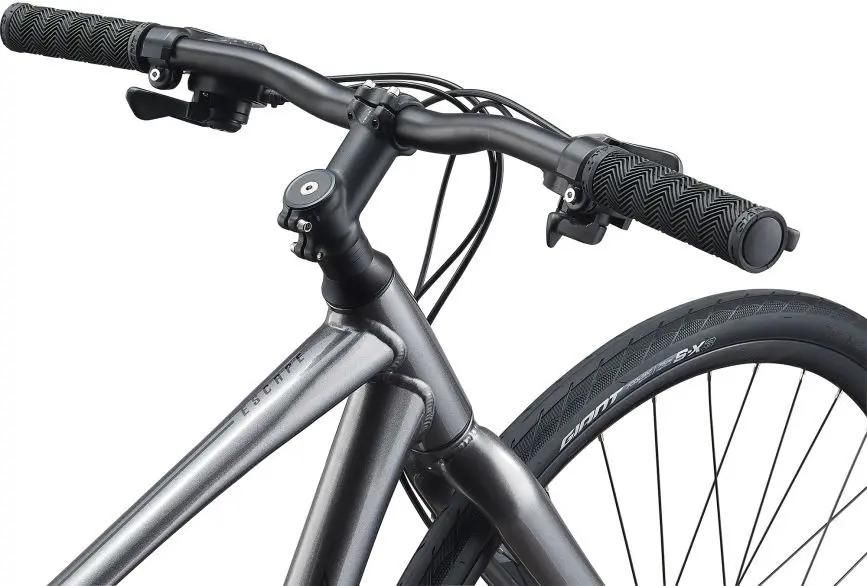 Giant escape 3 weight kg 2025