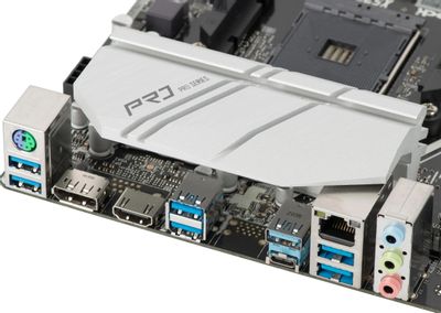 ASRock X570 PRO4 SocketAM4 AMD X570 ATX Ret 1161974