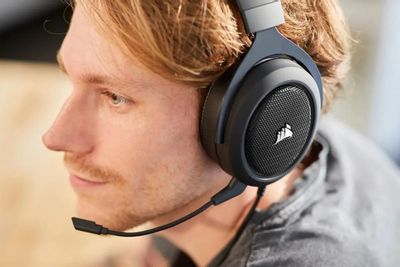 Corsair HS60 Pro Surround ca 9011213 eu 1590787