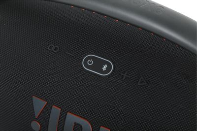 Jbl clearance boombox black