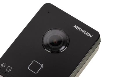 Характеристики Комплект домофона Hikvision DS-KIS603-P(C), серебристый ...