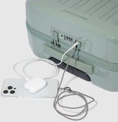 Чемодан Piquadro PQ Light, 40х55х20 см, 1.99кг, изумрудный