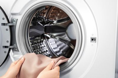 Стиральная машина узкая TCL TWOF-106W12W1, с фронтальной загрузкой, с ...