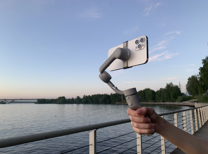 Как снять крутое видео на смартфон с первого дубля: тест стедикама DJI OM 5