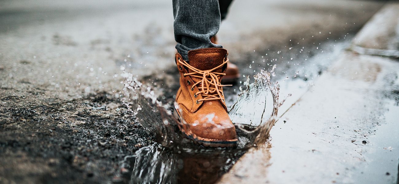 Прогноз — дожди: как высушить обувь, чтобы ее не испортить