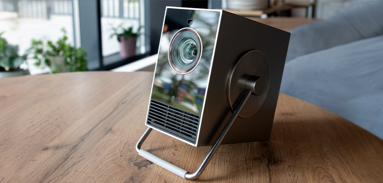 Обзор LG CineBeam Q HU710PB: компактный и красивый проектор