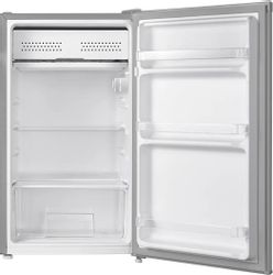 Холодильник однокамерный CENTEK Classic CT-1715 DeFrost