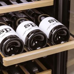 Винный шкаф однокамерный CASO WineComfort 660 Smart