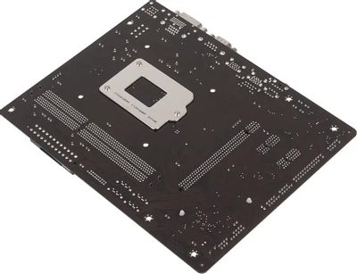 На данной материнке встроенные VGA и DVI-D видеоразъемы. Может дурацкий ...