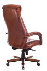 Кресло руководителя Бюрократ T-9924Walnut, кожа, до 200кг, светло-коричневый