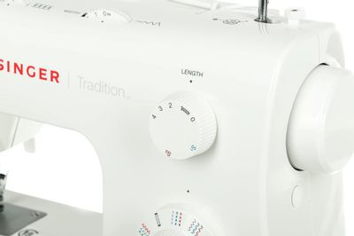 Швейная машина Singer Tradition 2282 белый – купить в Ситилинк
