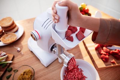 Насадка-мясорубка для кухонных комбайнов Bosch MUZ5FW1, для кухонной ...