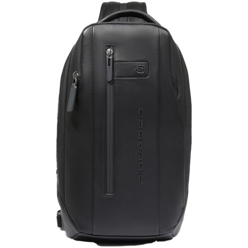 Рюкзак слинг Piquadro Urban CA6801UB00/N черный натуральная кожа