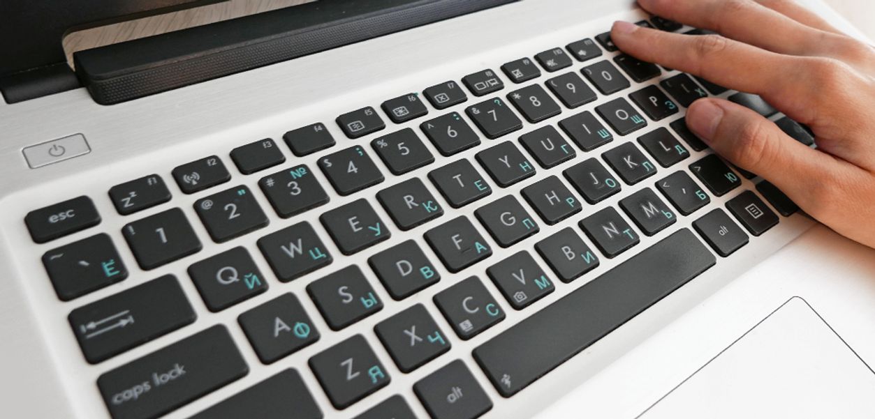 Не работают клавиши F1–F12 на ноутбуке: что делать