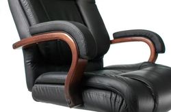 Кресло руководителя Бюрократ T-9925Walnut, кожа/искусственная кожа, до 200кг, черный