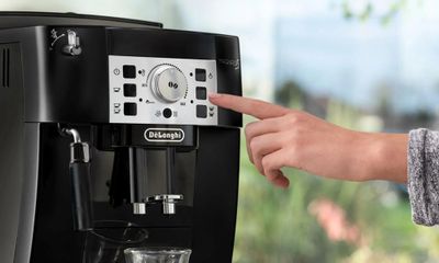 Delonghi magnifica kaffemaskin ecam22110b hot sale