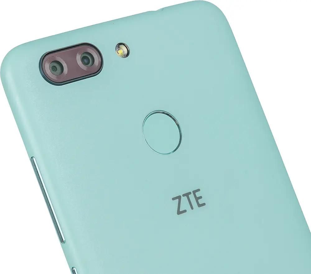 Характеристики Смартфон ZTE Blade V9 Vita 32Gb, бирюзовый (1089351)  смотреть в СИТИЛИНК