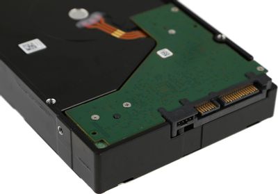 Жесткий диск Seagate Ironwolf ST8000VN004, 8ТБ, HDD, SATA Жесткий диск Seagate Ironwolf ST8000VN004, 8ТБ, HDD, SATA
