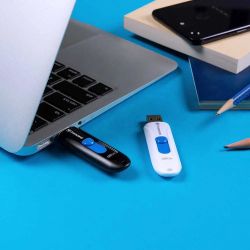 Флешка USB Transcend Jetflash 790 32ГБ, USB3.0, черный