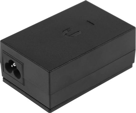 Инжектор PoE Ubiquiti POE-24-24W 10/100BASE-T 100-240В (АС)