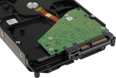 Жесткий диск Seagate Skyhawk ST1000VX013, 1ТБ, HDD, SATA III, 3.5 ...