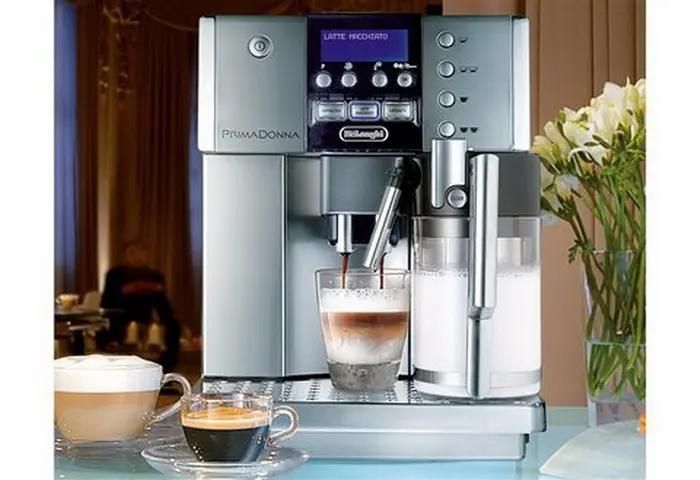 DeLonghi PrimaDonna Avant ESAM6700 671456