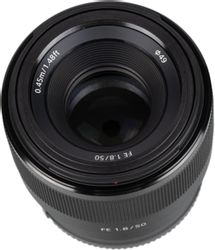 Объектив Sony FE 50 мм F1.8