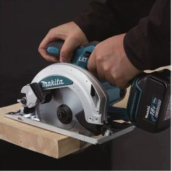 Циркулярная пила Makita DSS610Z