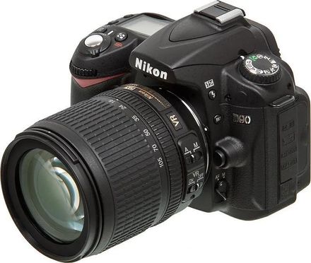 Зеркальный фотоаппарат Nikon D90 kit ( 18-105G VR f/3.5 - f/5.6), черный