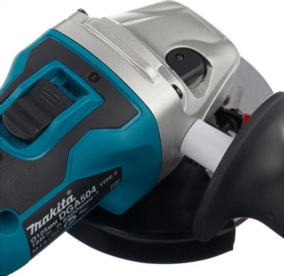 Makita DGA504Z